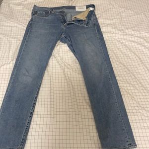 Rag and Bone Fit 2 (slim leg) Light Wash jeans